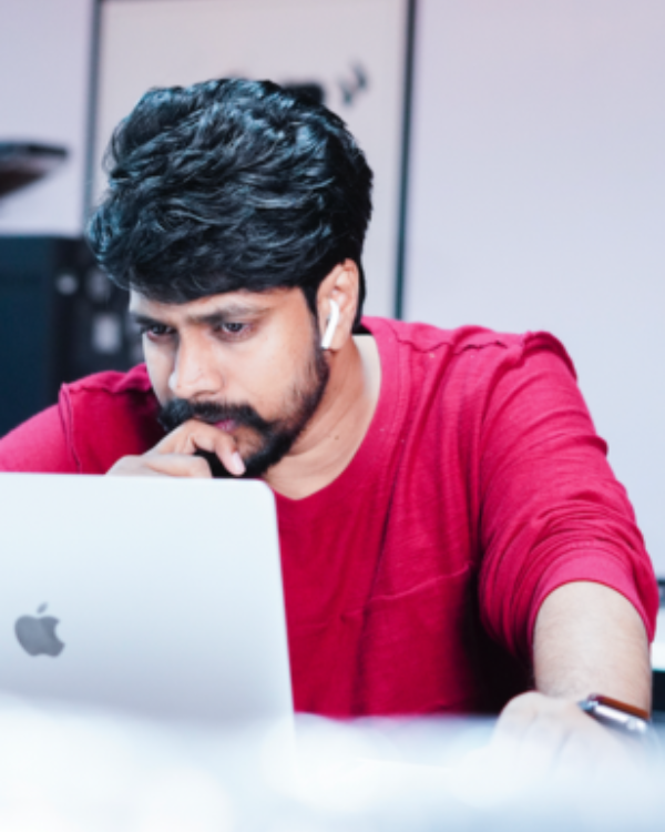 Veeru (HelloVeeru), mentor
